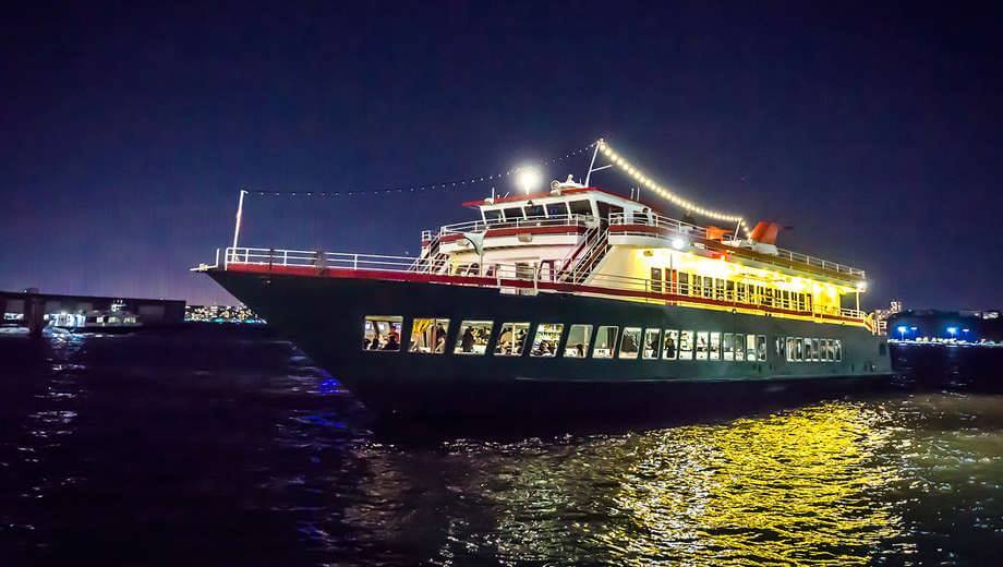 Hudson's At Pier 81: Dinner Cruise